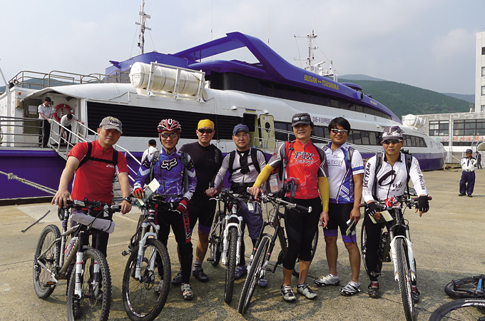 이즈하라 항에서의 청주 ‘산마루MTB' 동호회