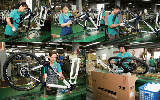 완성된 프레임의 조립에서 포장까지는 1분밖에 걸리지 않았다.