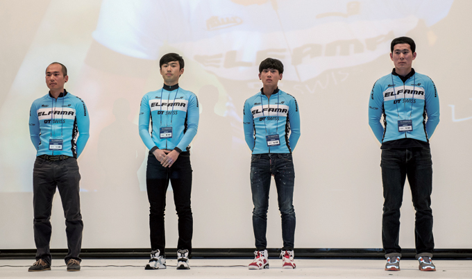 신제품 발표회를 찾은 팀 엘파마 선수들. 엘파마 선수들의 피드백을 통해 새로운 MTB 모델 판타지아 G를 출시할 수 있었다고