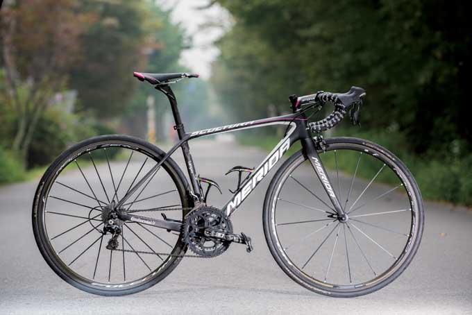 공격적인 지오메트리와 향상된 에어로 성능이 반영된 4세대 스컬트라