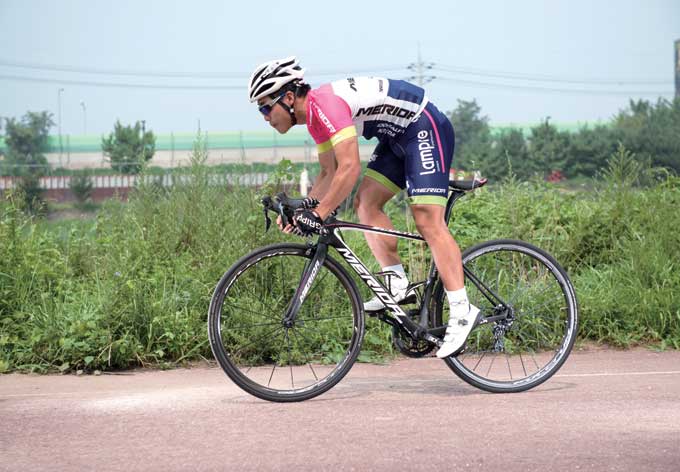 짧아진 체인스테이와 스택은 스타트와 같은 공격적인 테크닉 구사에 효과적이다