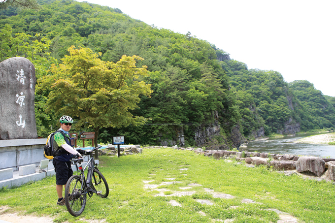 청량산도립공원 입구는 단정하다(봉화 북곡)
