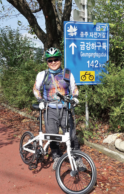 금강중하류는 대청댐에서 시작한다. 내륙의 바다에서 강물로 가는 겸허한 시작이다.(대전 대덕)