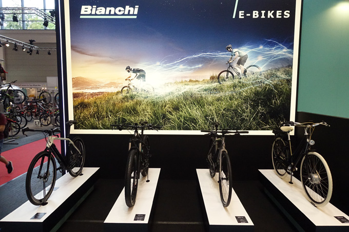 
	2016 유로바이크쇼에서는 Bianchi의 4가지 전기자전거 모델을 선보였다.
