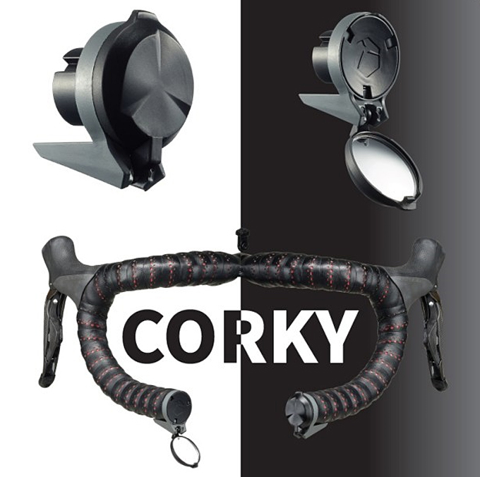 
	약 4cm 정도 크기의 Corky는 드롭바 끝부분에 끼워 사용 시에 폈다, 사용하지 않을 땐 접어 두면 된다.
