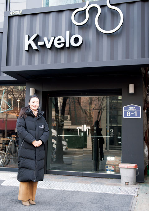 
	케이벨로와 함께 대한민국 자전거문화의 대명사로 불리게 될 천호 자전거 거리가 기대된다.
