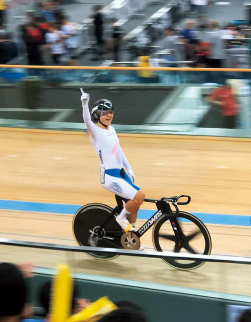 
	UCI 트랙 월드컵 경륜종목에서 사상최초 2연속 금메달
