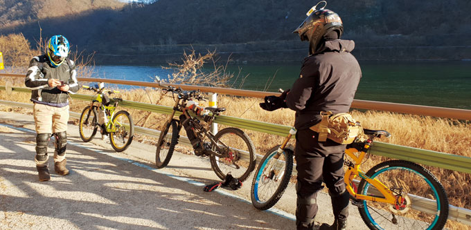 
	겨울에는 e바이크로 자전거도로와 임도를 전세 낼 수 있다.
