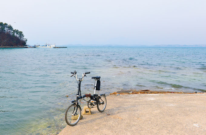 
	송포동 송천마을 해변에서 바다향에 취해
